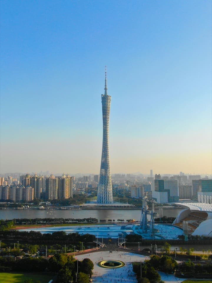 Guangzhou, Canton Tower i trading hub